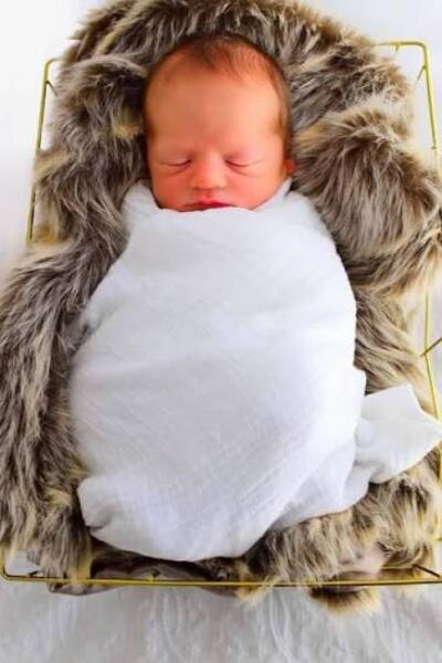 Baby Hamper - Natural 1