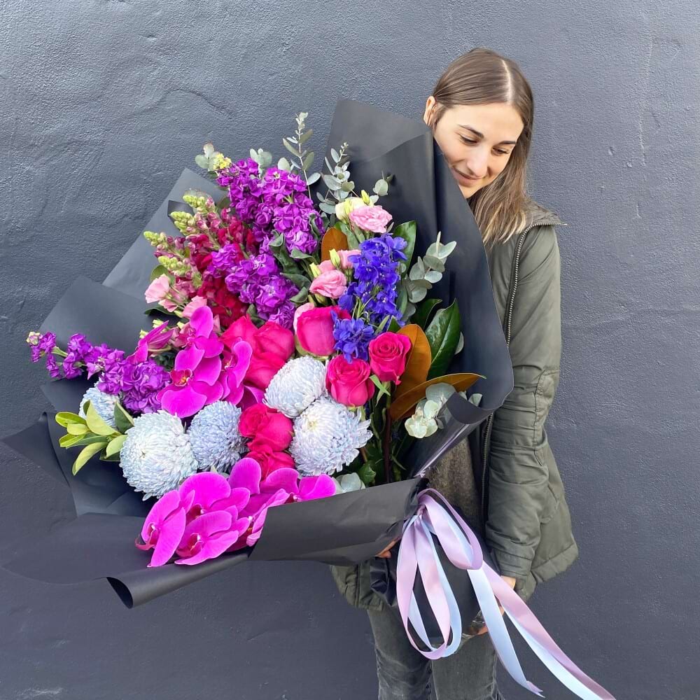 Big Blooms Violetta Bouquet